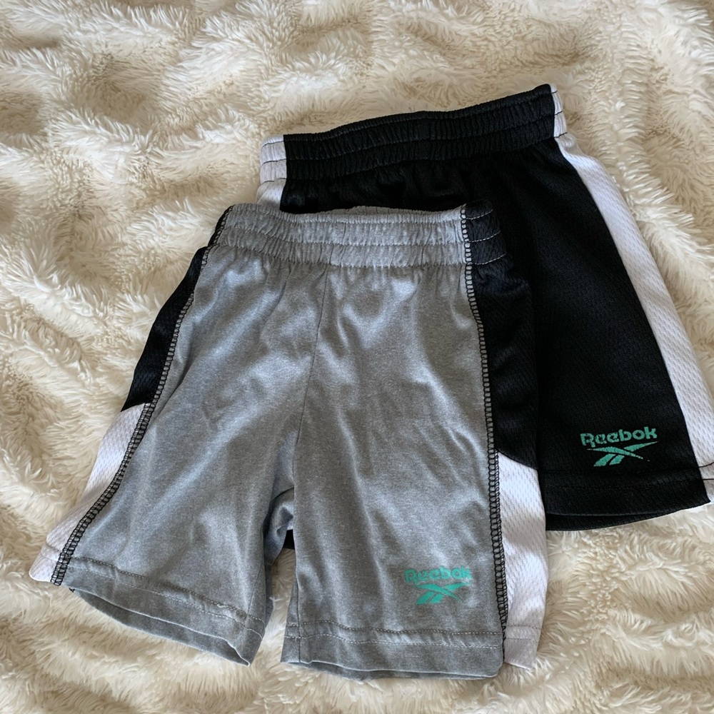 Set of 2 Reebok shorts